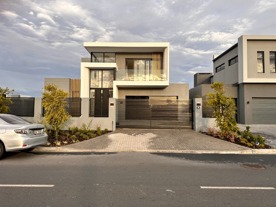 4 Bedroom Property for Sale in Sandown Western Cape